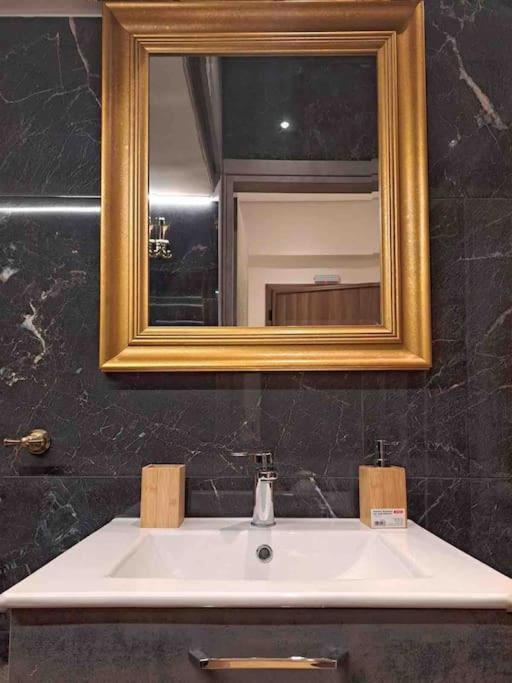 Royal Blue Grand Suite No 4 Piraeus Port Kültér fotó